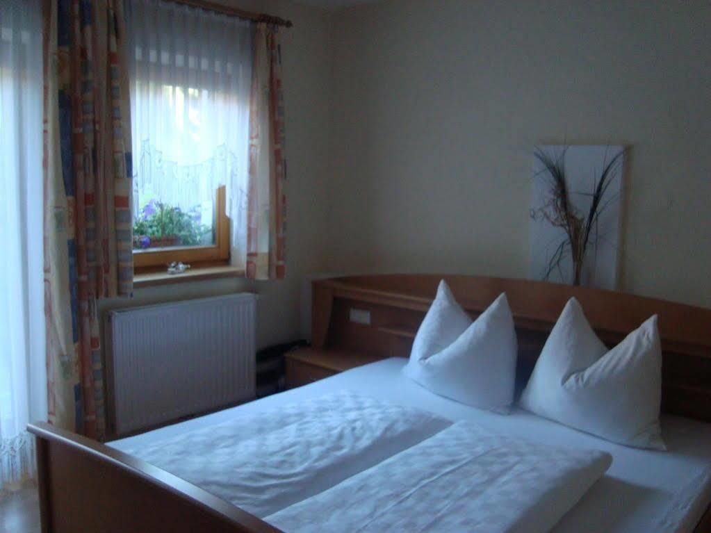 Ferienwohnung Gertraud Und Peter Geisler Finkenberg Luaran gambar