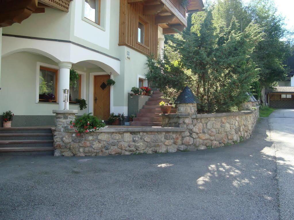 Ferienwohnung Gertraud Und Peter Geisler Finkenberg Luaran gambar