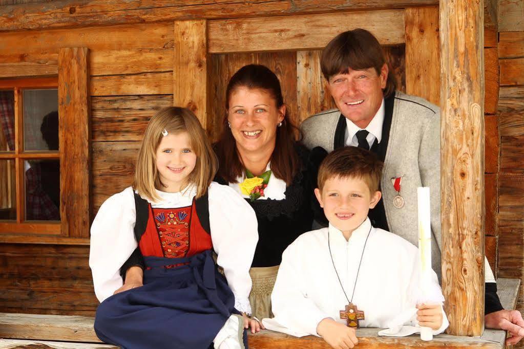 Ferienwohnung Gertraud Und Peter Geisler Finkenberg Luaran gambar